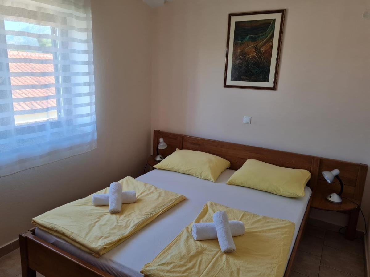 Apartment Lavanda Starigrad Paklenica Eksteriør bilde