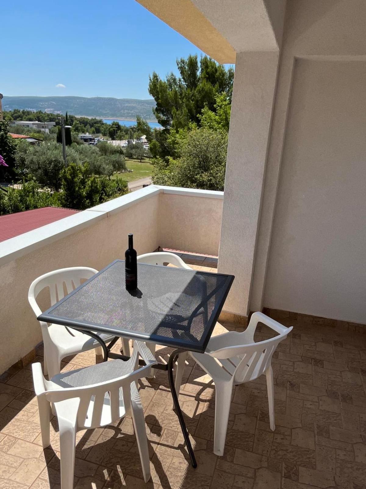 Apartment Lavanda Starigrad Paklenica Eksteriør bilde
