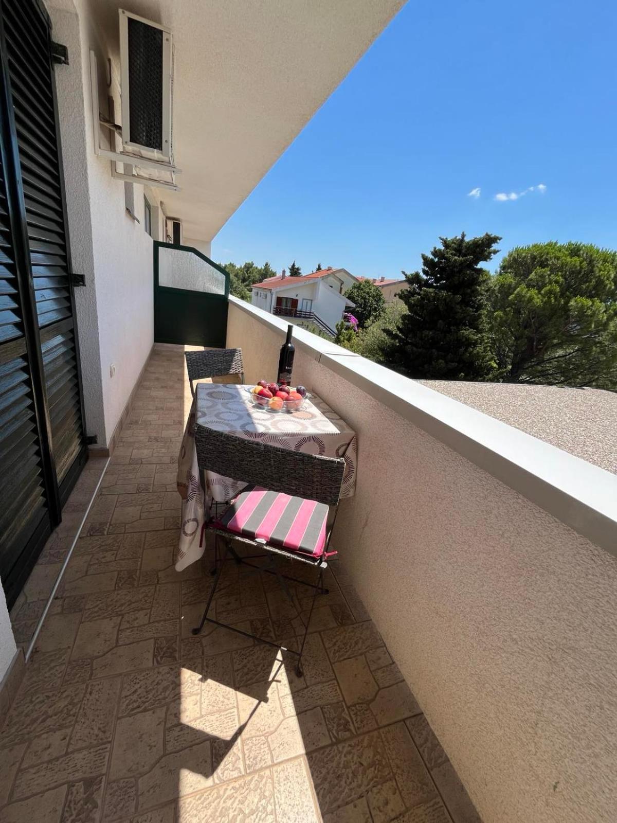 Apartment Lavanda Starigrad Paklenica Eksteriør bilde