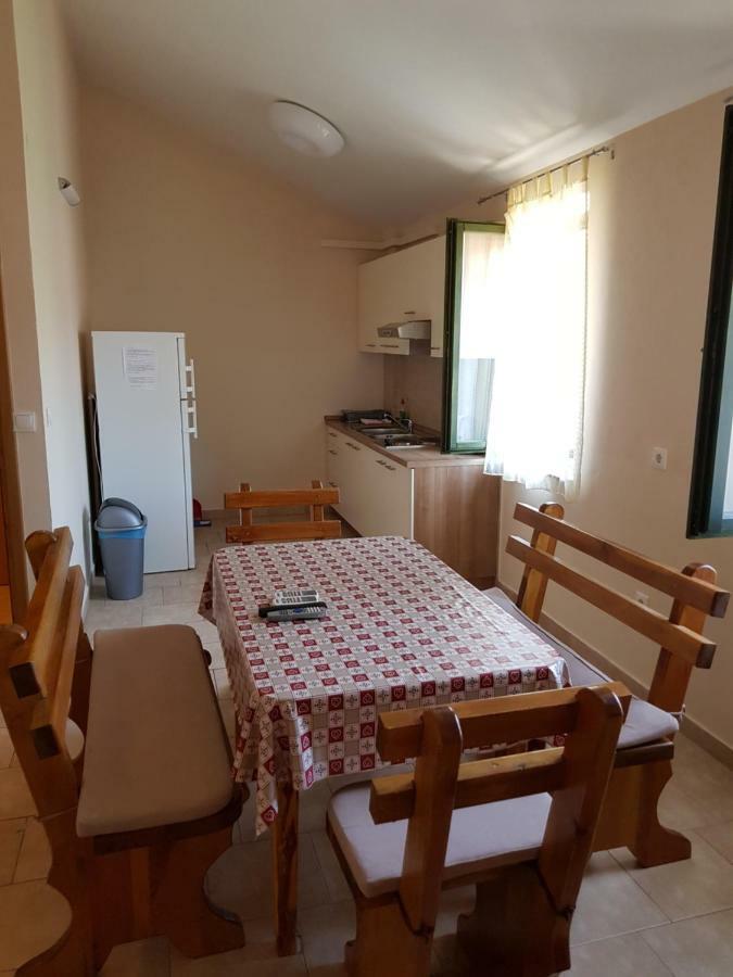 Apartment Lavanda Starigrad Paklenica Eksteriør bilde