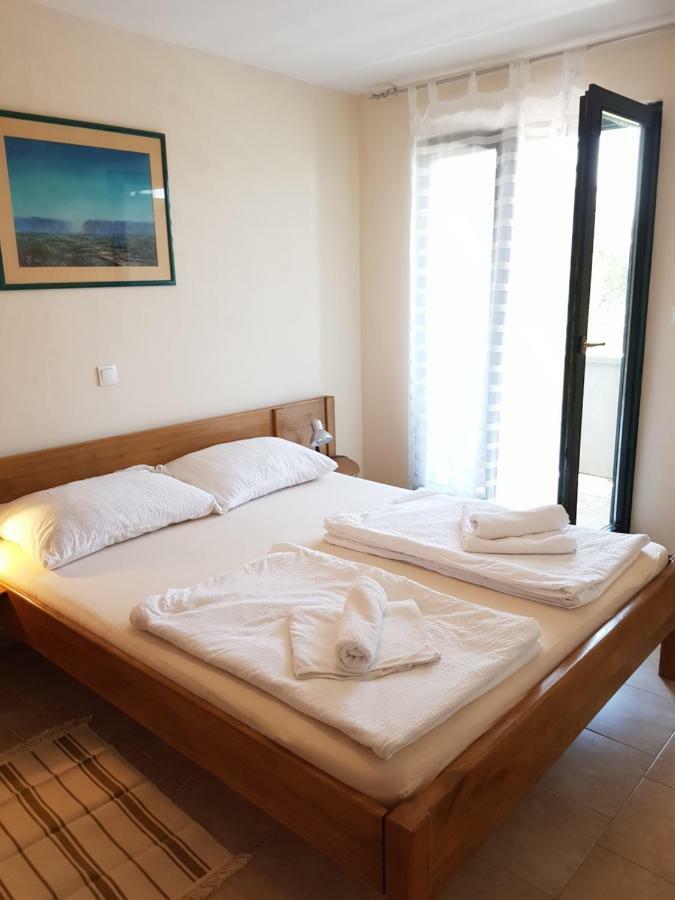 Apartment Lavanda Starigrad Paklenica Eksteriør bilde